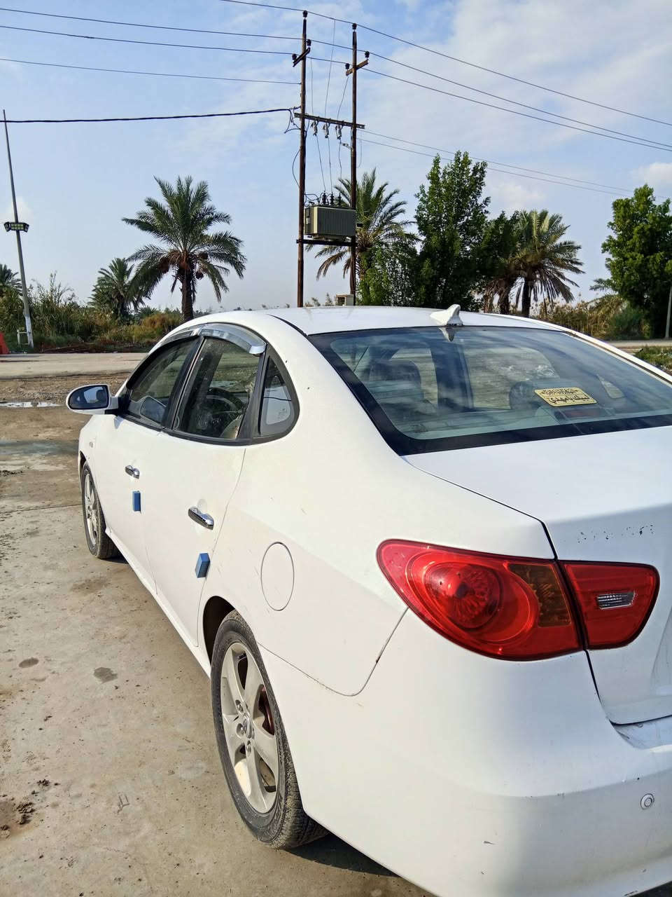 السلام عليكم من رخصة مدير الاكروب النترا افانتي متوئم دهوك سنويه ورقم دولي الون  رصاصي مصبوغه أبيض بيه كصه عنوان واسط السعر 40 وبيه مجال لشراي لتواصل على هذا الرقم *********** يوجد واتساب
