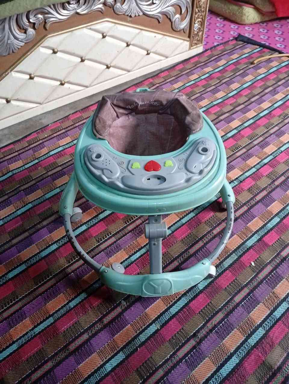 يا الله السلام عليكم غساله تشتغل بس الغسل التنشيف ماتشتغل سعر 30 حجله اطفال قويه سعر 10 الالف مجرات مال اطفال فقط الباب الفوك مكسور سعر 10 الالف طارك اطفال بدون حدايد سعر 5 الالف جربايه اطفال الحمره سعره 25 كلهن بيهن مجال مكان ابي الخصيب عويسيان شارع القصر


**إذا كنت صاحب هذا الإعلان وتريد حذفه لأي سبب، رجاءا أرسل رسالة إلى الدعم الفني**