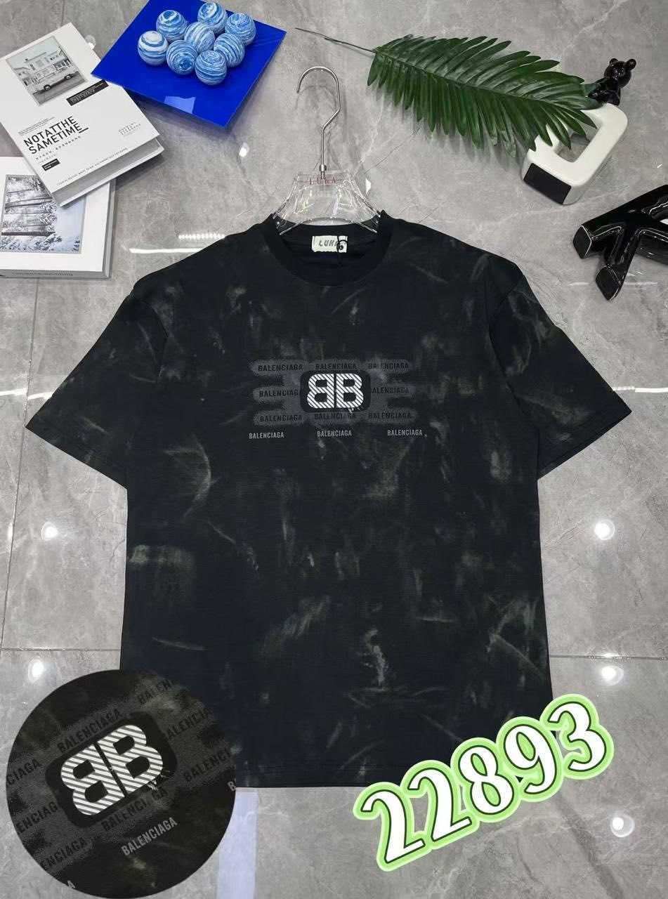 بدي هاف درجة اولى 
السيري ٤ قطع
القياسات L-3XL
الدرزن ١٢ قطعة ب٩٠ الف


**إذا كنت صاحب هذا الإعلان وتريد حذفه لأي سبب، رجاءا أرسل رسالة إلى الدعم الفني**