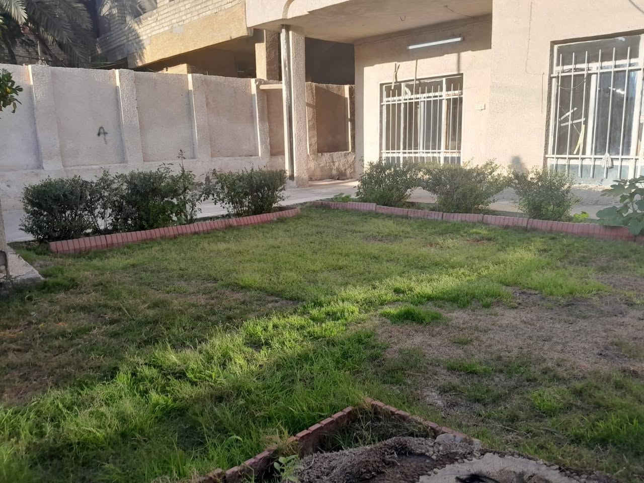 سلام عليكم بيت للايجار غرفتين نوم واستقبال ومطبخ وخدمات قرب حسينية الإمام علي بن أبي بمسليته ***********
