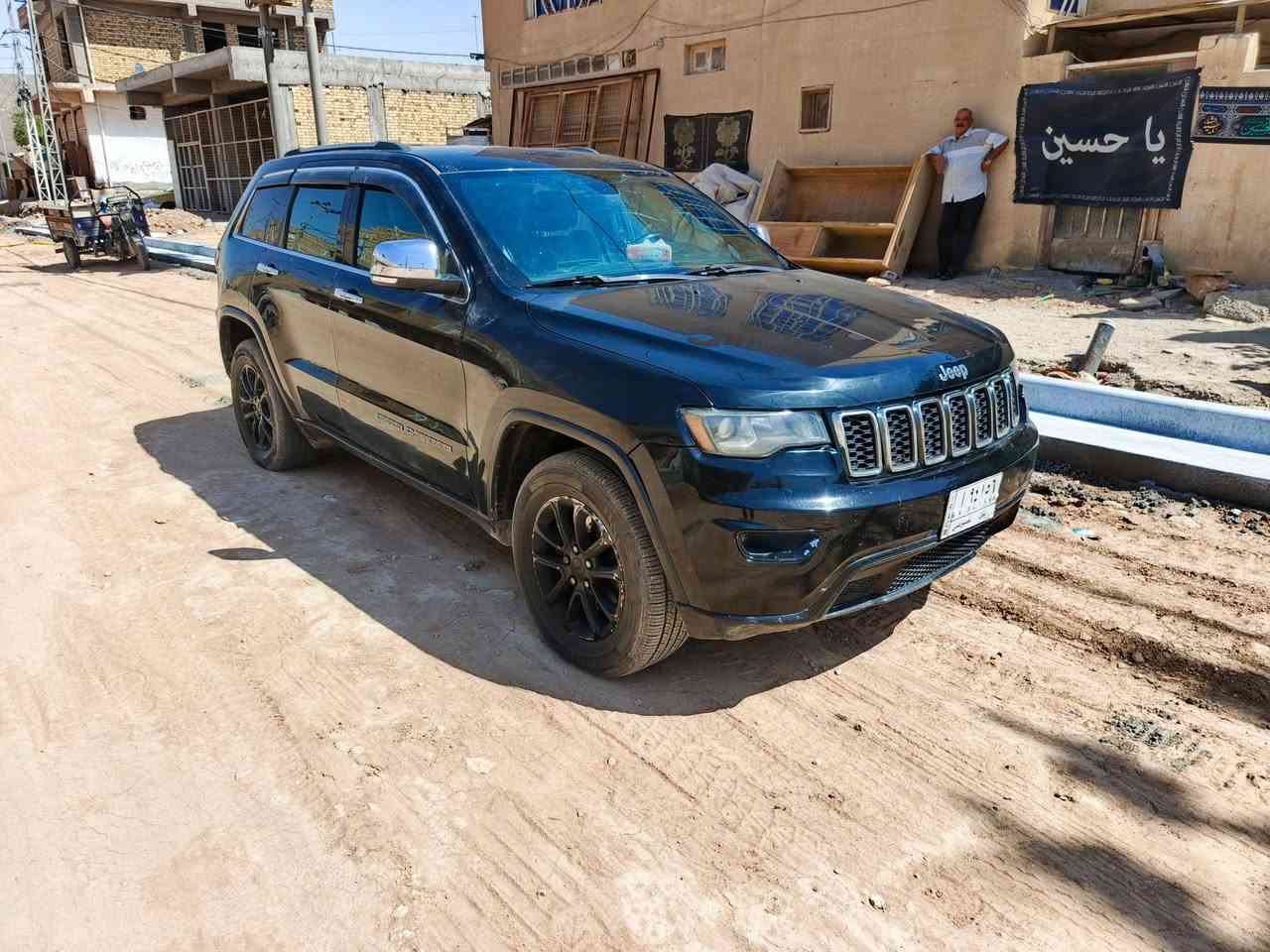 جيب كراند شيروكي 2017 مكينه كير تبريد جاهزة رقم بابل وارد امريكي حادث قبق جنطه 
بيع امراوس بسياره صالون مكاني الدوانية 
***********
