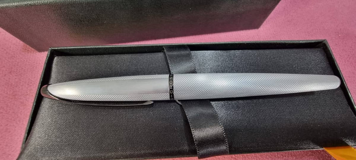 السلام عليكم قلم حبر كروس جديد غير مستخدم سعر 85 الف


**إذا كنت صاحب هذا الإعلان وتريد حذفه لأي سبب، رجاءا أرسل رسالة إلى الدعم الفني**