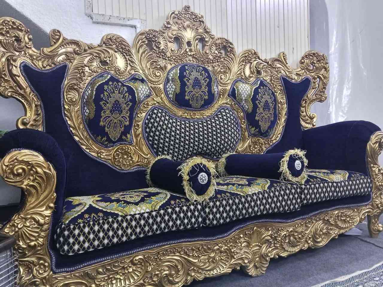 طخم قنبات ملكي مطعم بالذهبي ١٠ مقاعد خشب زان ثقيل حيل  فول نظافة مع طبلات ذهبية طخم كامل ب850 بيهم مجال  مكانو موصل حي الصديق


**إذا كنت صاحب هذا الإعلان وتريد حذفه لأي سبب، رجاءا أرسل رسالة إلى الدعم الفني**