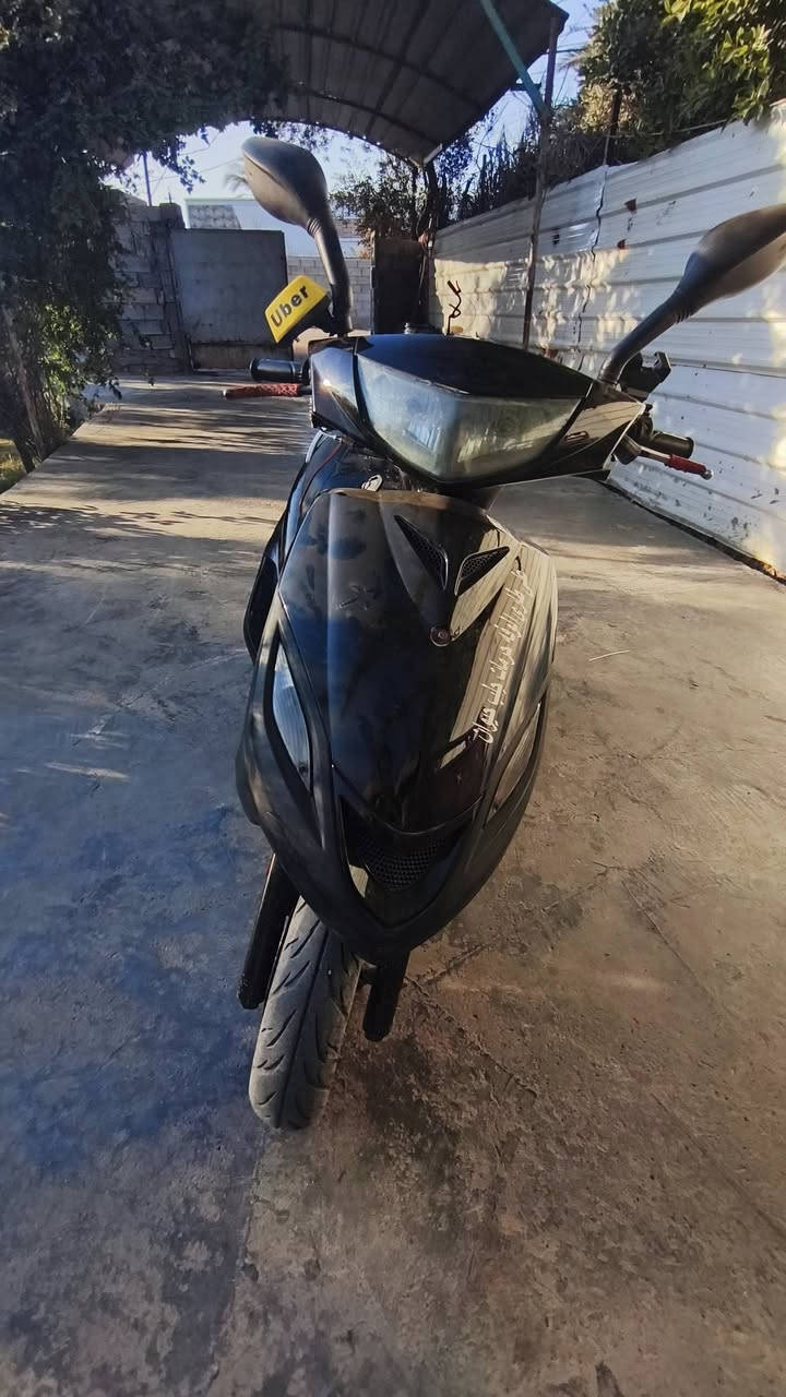 السلام عليكم دراجه ماكس مضلع للبيع دراجه نضيفه من كل نواحي السعر 450وبيها مجال هذه  رقمي بي واتساب ***********
