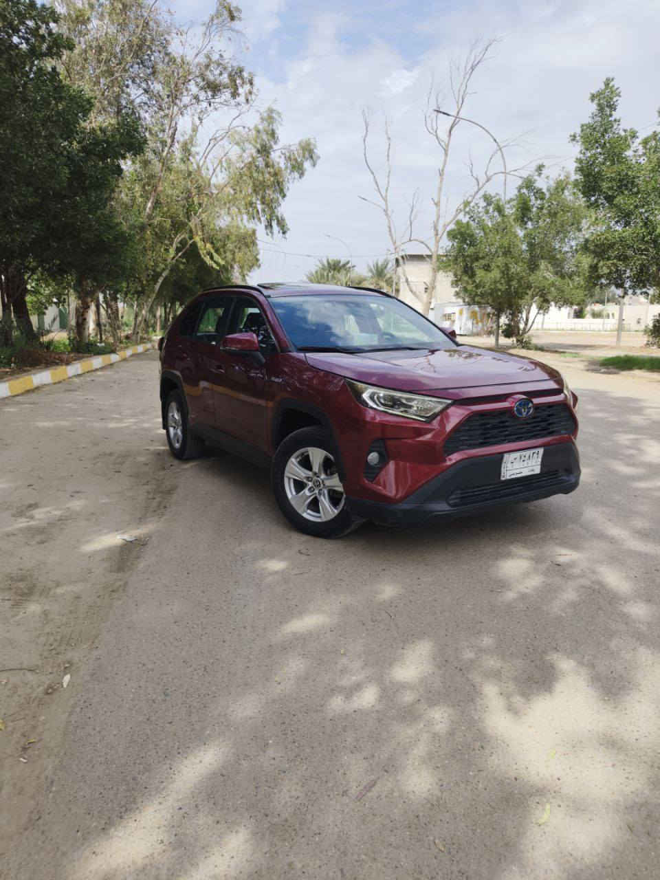 السلام عليكم راف فور2021
RAV4  (هايبرد)
 الفئة / XLE
محرك 4 سلندر 2.5

 السيارة وارد أمريكي 
الحادث بنيد وجاملغ 
السيارة جاهزة وحلوة 
ماشية السيارة 28الف ميل قابل الزيادة

رقم بغداد دولي بأسمي تحويل ثاني يوم
 

رقم الهاتف ***********

السعر (235)وبيهة مجال
