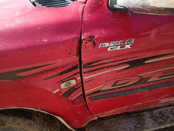 بسم الله
سياره سوبر دير 2010
بيهه قاصرين باسم والدي 
محرك مستوي 
تايرت نص عمر 
كير جديد 
اكسل نضيف 
كهربائيات شغاله 
مصبوغه حزام تقريبا 
السعر 43

تفاصيل اكثر ***********
المكان ناحية جبه قرية ابلي
