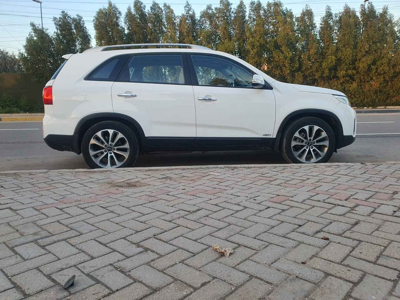 سيارة  سورنتو موديل ٢٠١٤ رقم بغداد عنوان بغداد شارع فلسطين رقم ها تف ***********
