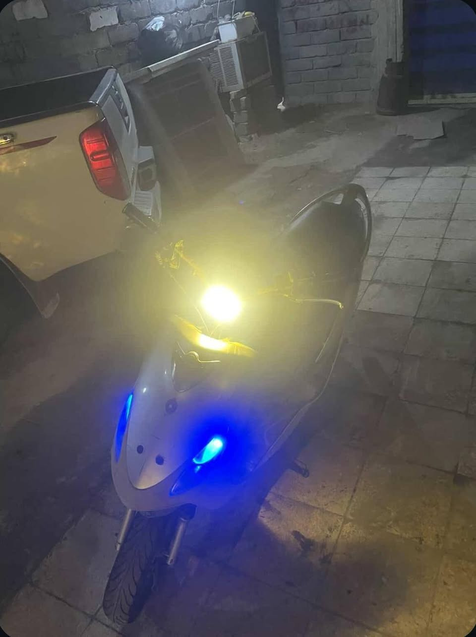 سلام عليڪم 
ماكس قجمه بيع فقط 
دراجه جاهزه وكلشي ما بيه مفتوحه مࢪه وحده 
سعر ٥٠٠ وبيه مجال
نقصه بس استان ودشلي فقط والعينه مالته موجوده
دراجه تجي وتفحصه 
مكاني بصࢪه قضاء المدينه قࢪب جسࢪ الڪࢪامه 
الهاتف *********** اتصال فقط بدون واتساب 

مڪلف بنشࢪ
