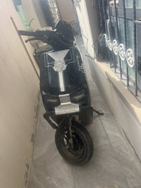 دراجه شحن للبيع سعرها 250الف  رقم الهاتف 07703575504