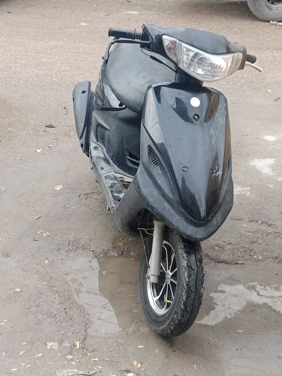 سلام عليكم دراجه ماكس قجمه كامله مكمله من لايت من اشاير ستان جديد من كلشي نقصه جوزه و كابريتر مكينه 55 و هاي الفشكه اشتريته من الرنبه الها 

تزويد 
1ويل كب 
2صالنصه FM
3 سلف 
4فج بريمبو و تتطواله 
5 صينيه رياضي 
6كلج امامي رياضي 
7بوشه رياضي ٥٥ 
مكاني شعب تواصل *********** وتساب 
سعر 450 وبيه مجال
