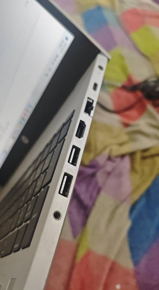 Laptop Hp 
I5 10th U
Ram 8 
Hard 256 SSD
Battery 3 ساعات
الجهاز جديد و ويا شاحنة
Win 11 مفعل 
كارت شاشة داخل 4GB
السعر 300 و بيهة مجال بغداد, العراق


**إذا كنت صاحب هذا الإعلان وتريد حذفه لأي سبب، رجاءا أرسل رسالة إلى الدعم الفني**