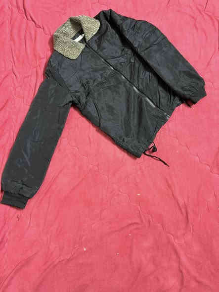 السلام عليكم وفرنالكم قمصلة ولادي وبناتي يلبسن كبار هم طلعن كم قطعة نسائي كسر اليوم درجة اولة اسعار مناسبة كلش كلش مناسبة الاسعار 
بداية شارع السواني ع رصيف شارع 60 
متواجدين يومية من 2 الظهر لل 8:30 ليلاً 
***********
***********
