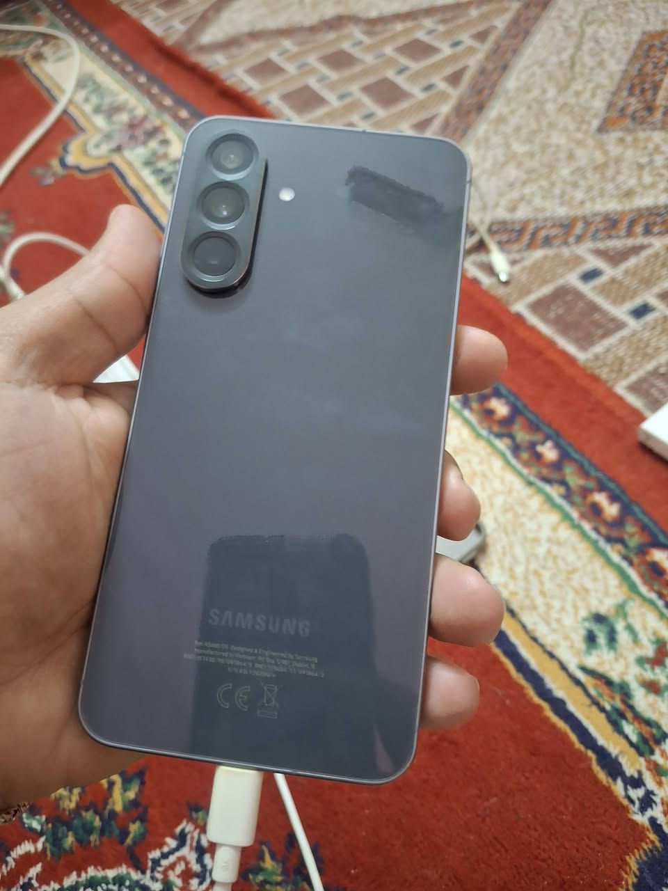 سامسونج اي 56 جديد مامستخدمه هواي  ذاكره 256 سعر 390وشراي يدلل موجود واتساب رقمي *********** بيع مراوس حسب قناعه
