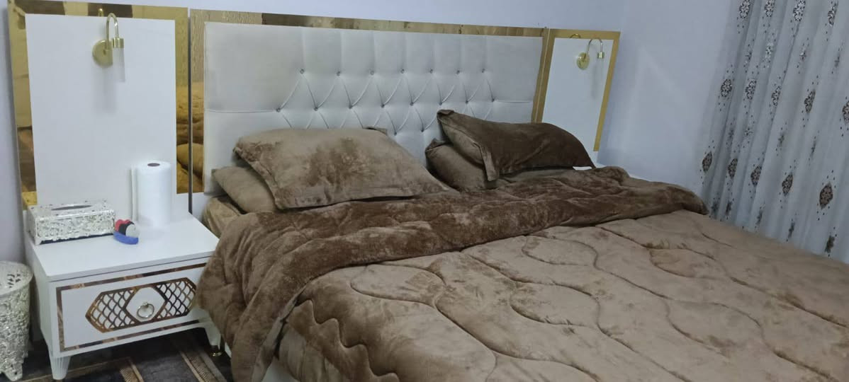 غرفه نوم للبيع 750 الف
قنفات 750 بي مجال 
غرفه نوم و قنفات نضيف جدا غراض 

مكاني اربيل شقه اسكان


**إذا كنت صاحب هذا الإعلان وتريد حذفه لأي سبب، رجاءا أرسل رسالة إلى الدعم الفني**