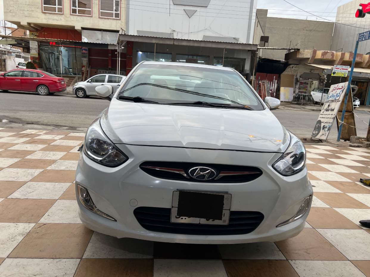 هؤندا اكسنت  ٢٠١٢  فول مواسفات
گئرتؤماتيك
٥باليف 
سلايت 
سوكان فوليوم
ABS
شاشه ئايپاد
ئاوينه ئيشاره ت 
پئنج ويل كه پ
چاملغى دواوه و بستك سندوقى بؤياغه
سؤنه ره كه م داناوه 
نرخى ٩٣وه ره قه و كه مه م مجال 
ژماره مؤبايل      *********** أربيل, العراق
