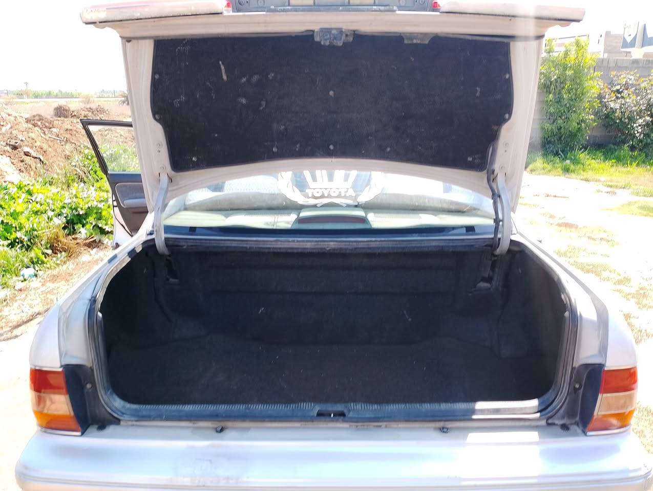 السلام عليكم 
للبيع كراون راس الثور رقم بغداد 1997كفاله تحوير غسق  عامه من الكص ونقل جثه  وحادث واصوليات تخم تاير صدر امامي خلفي جديد داخل جديد كير مكينه جدد تبريد ثلج كشنات 4كهرباء مكان السياره صلاح الدين بلد السعر 95وبيها مجال +***********
