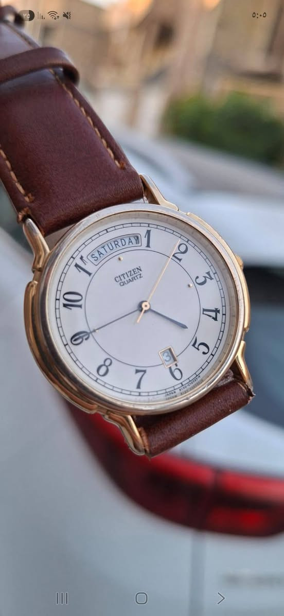 ساعة سيتزن
انتيكة
ياباني أصلي
بطارية
السعر 120 $ 
بغداد _ البنوك او القاهرة
***********
