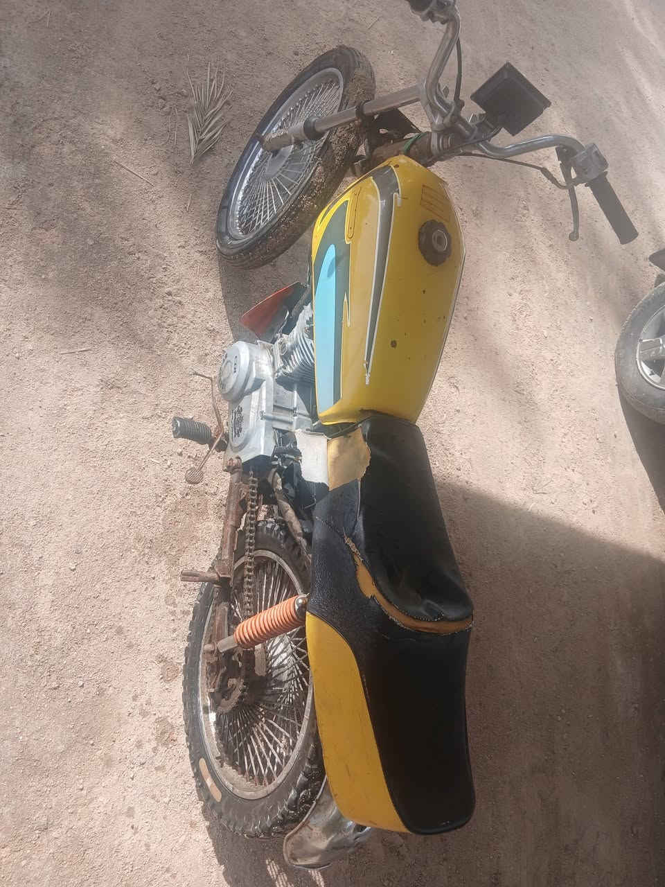 مراوس ب ذبانه او فراشه اصولي واوراقه كامله موديل 2015 ورقم شاصي


**إذا كنت صاحب هذا الإعلان وتريد حذفه لأي سبب، رجاءا أرسل رسالة إلى الدعم الفني**