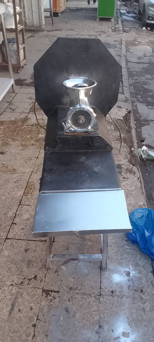 مثرامة لحم سوريه مستعمله قليل ***********
