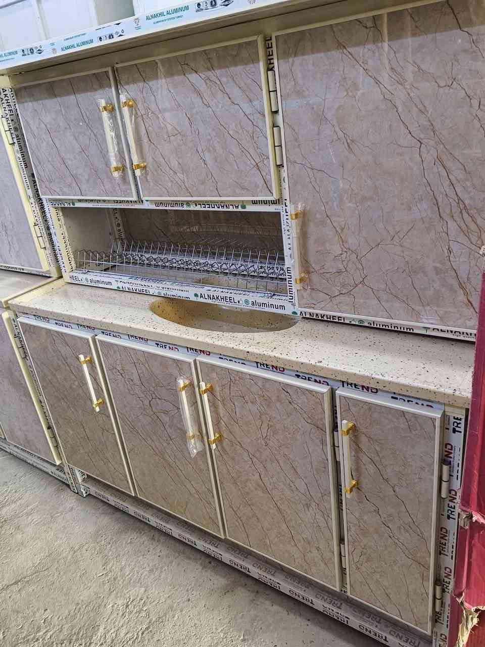 السلام عليكم توفرت كاونترات وجبه جديدة متوفر جميع القياسات ولالوان
العنوان شارع ٤٠معرض المدينه للاثاث عروض راس السنه🔥
***********
