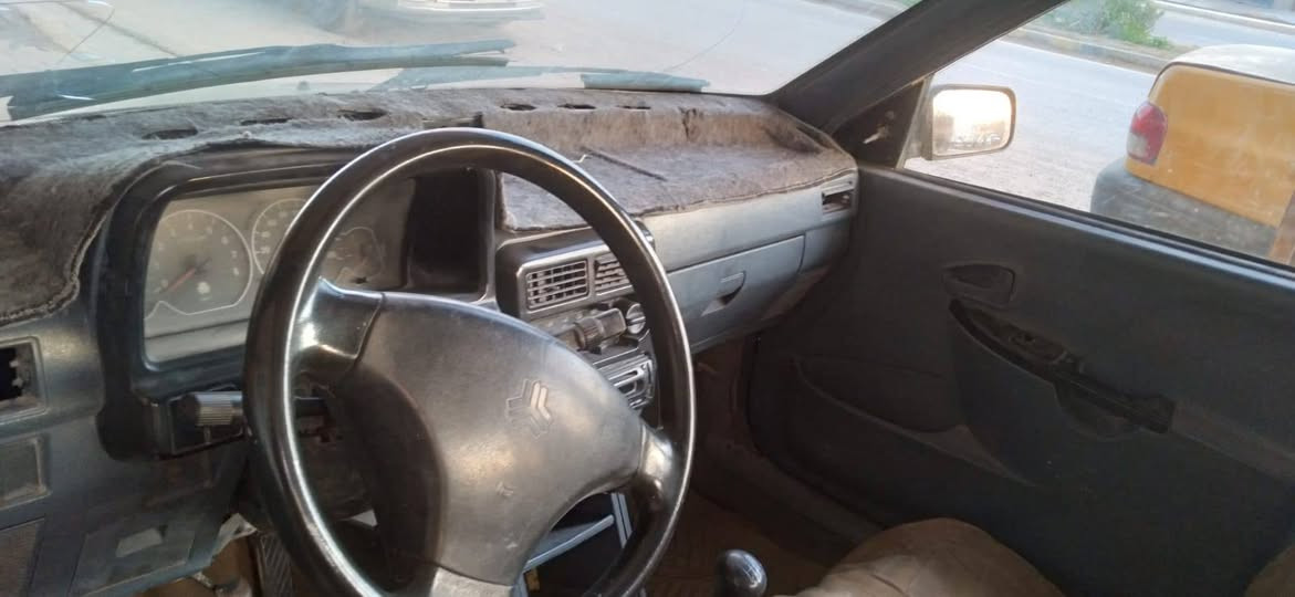 سايبا ٩ محرك ينقص گير جديد  معمره تعمير درجه اولئ سنويه عضم صاحبها مااندله مكفوله سرقه وعشاير ب ١١ وبيها مجال مكانها سامراء ***********
