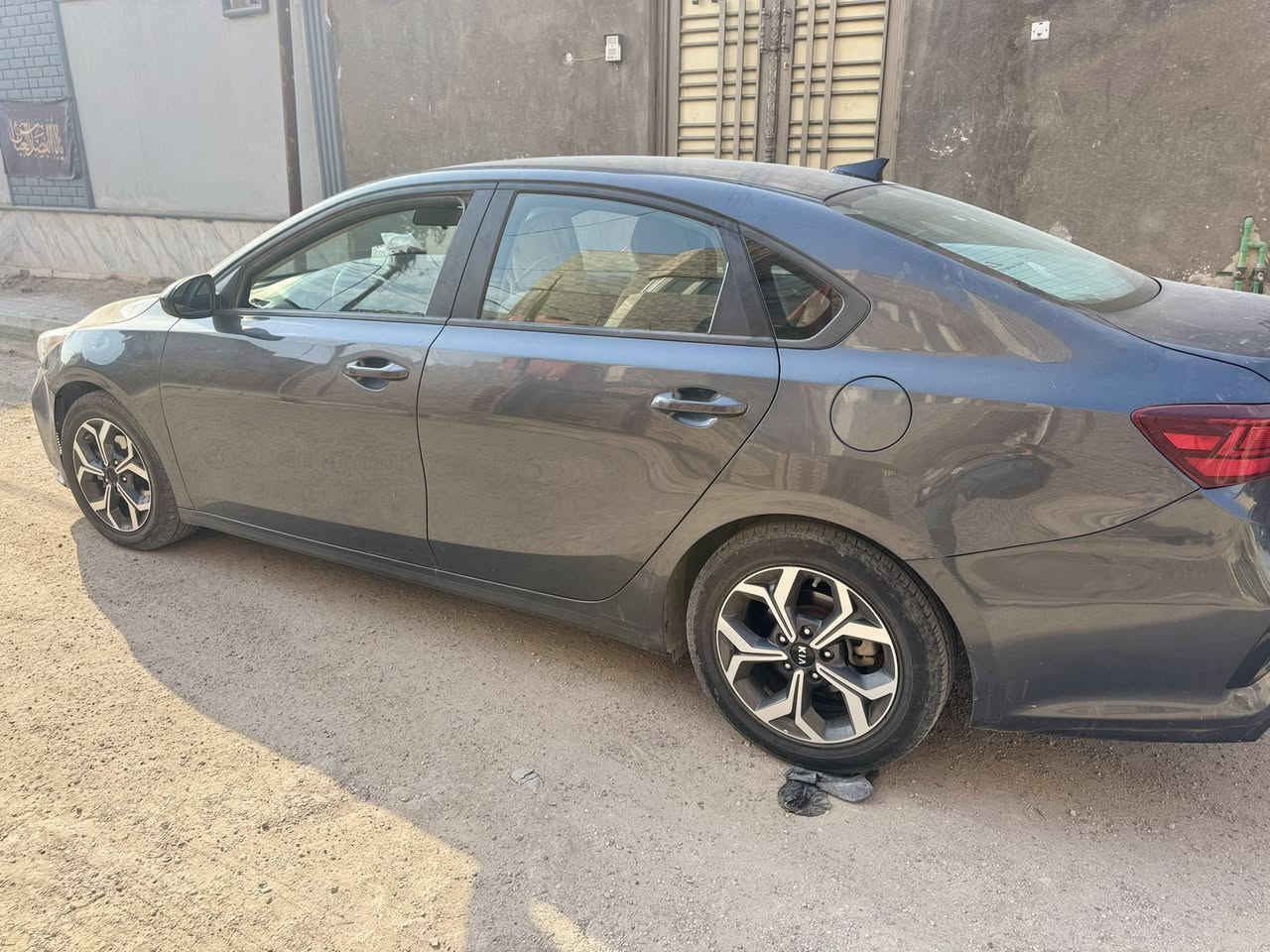 فورتي 21 معوقين تبديل بنيد فقط و وجود بارد في الباب الامامي قليل للاستفسار ***********
