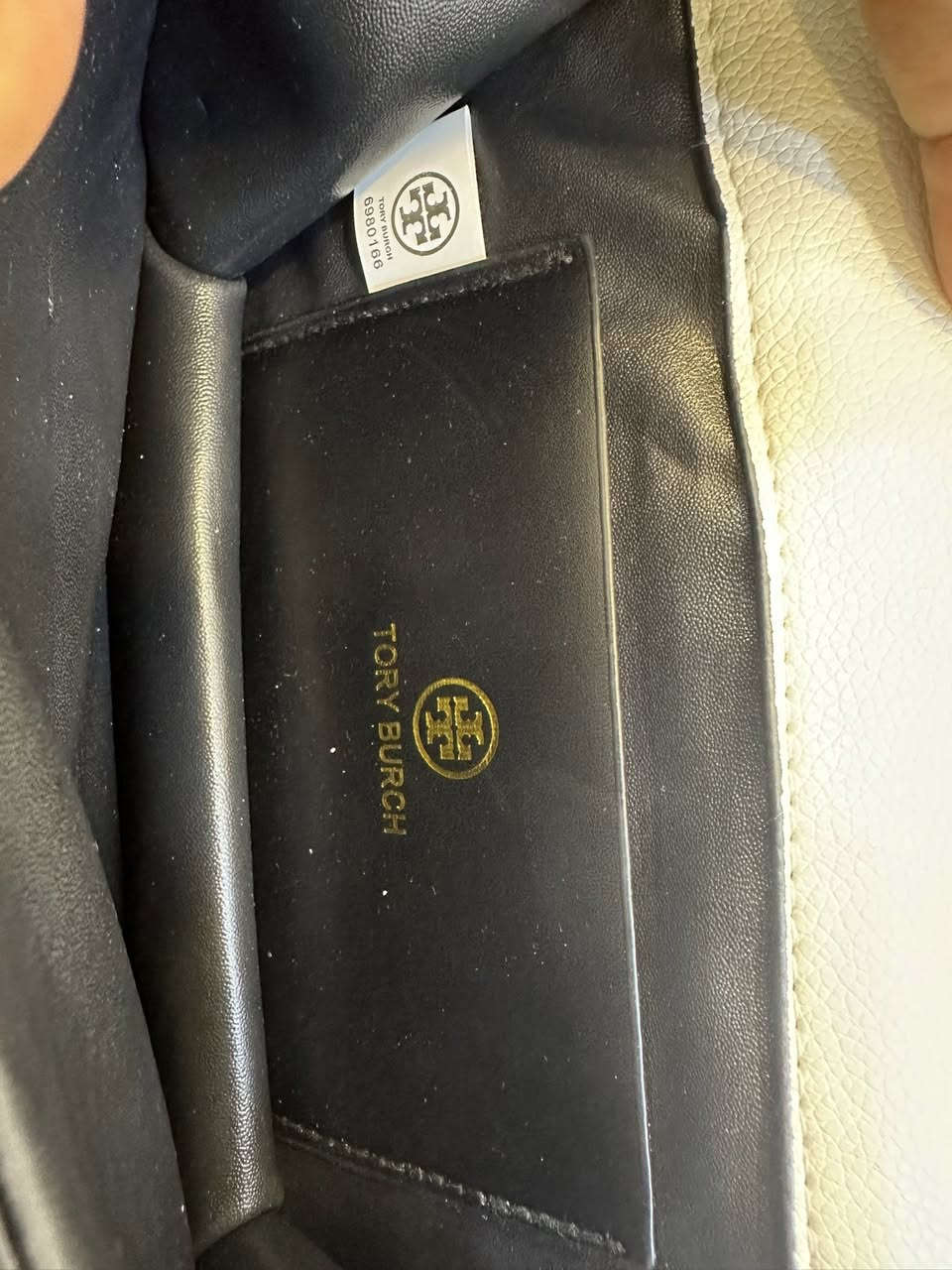 جنط ماركات مال dhl قيم واحذ


**إذا كنت صاحب هذا الإعلان وتريد حذفه لأي سبب، رجاءا أرسل رسالة إلى الدعم الفني**