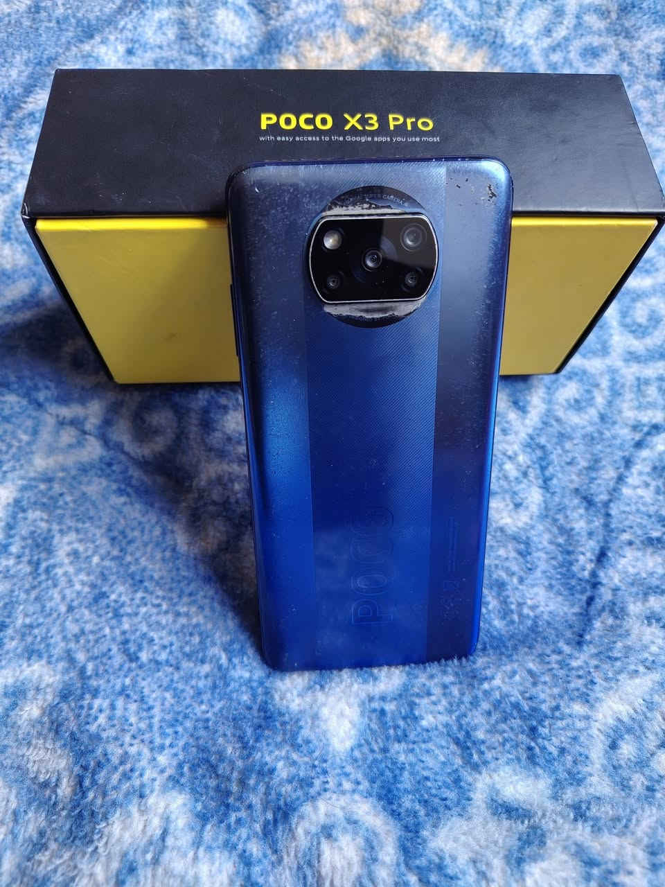 سلام عليكم جهاز بوكو x3برو ذ 256 وياه كارتونه للبيع جهاز نضيف كله شغال نضيف بس جوا الكامرا الخلفيه بيهه خدوش قليله
ب100 وبي مجال بسيط
مكاني طويريج
***********
