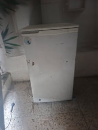 ثلاجه • حجم صغير • شغاله