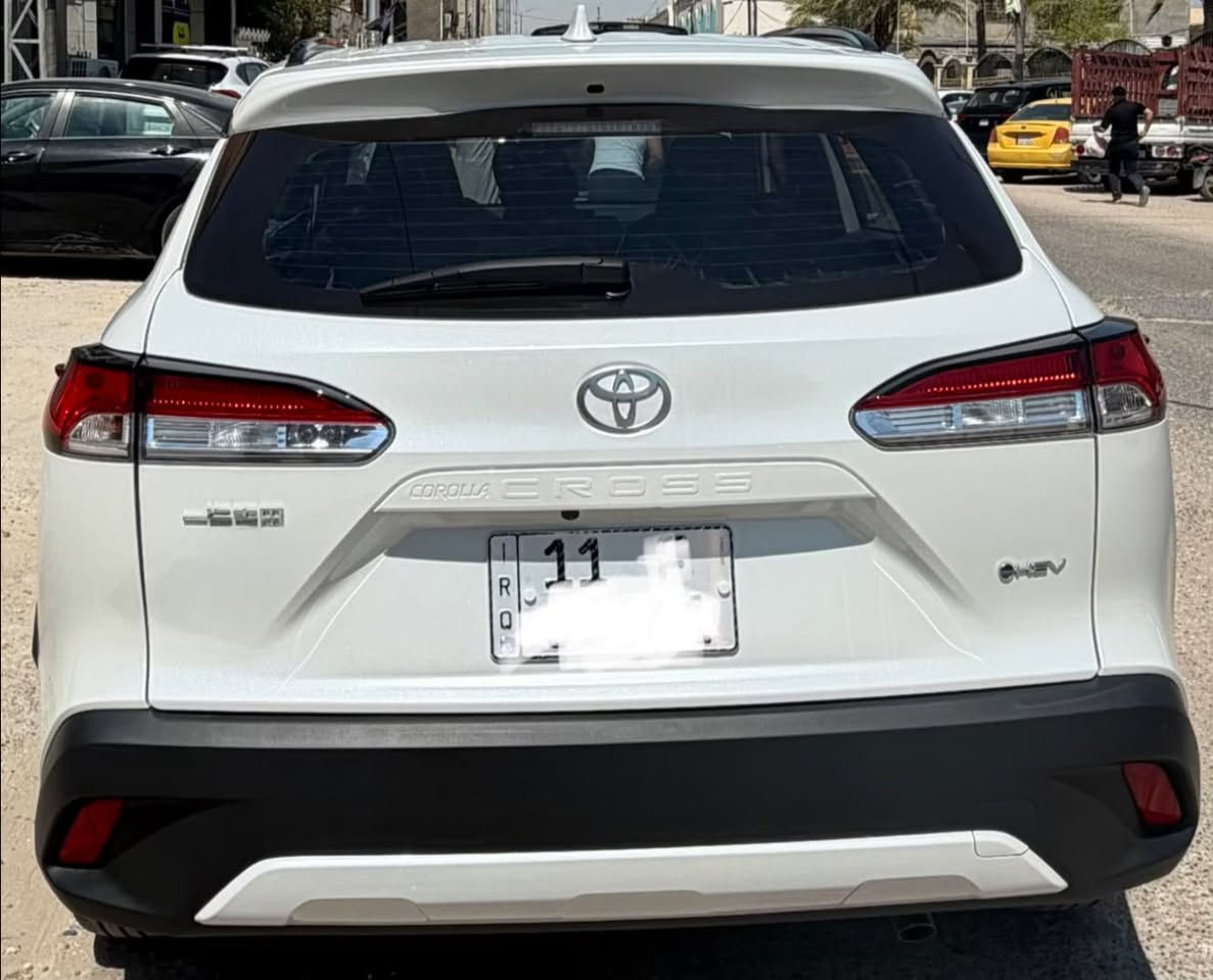 🚘 للبيع تويوتا كورولا كروس الشكل الجديد 
هايبرد 2025 — شكل 2026
رقم بغداد 
🔹 الممشى: 1,000 كم 
🔹 داخلية جلد أسود
🔹 كرسي كهرباء
🔹 حساسات أمامية وخلفية
🔹 شاشة أندرويد
🔹 كشافات
🔹 حمالات
🔹 رادار
🔹 نظام تحديد المسار
🔹 فتحة سقف 
مكان السيارة الحلة 
للاتصال ***********
💰 السعر: 30,000,000 دينار عراقي

📌 نقل ملكية فوري
