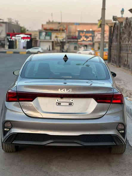 السلام عليكم
كيا فورتي 2023 ماشية ٢٥ ميل دخلت على ايدي
مواصفاتها  تشغيل عن بعد، رادار، تحديد مسار، توقف ذاتي وبقية المواصفات المعروفة محرك 2000 دوش
حادثها بارد فقط موجود الفيديو داخل المنشور
العنوان بغداد حي الخضراء
السعر 163 
الرقم ***********
