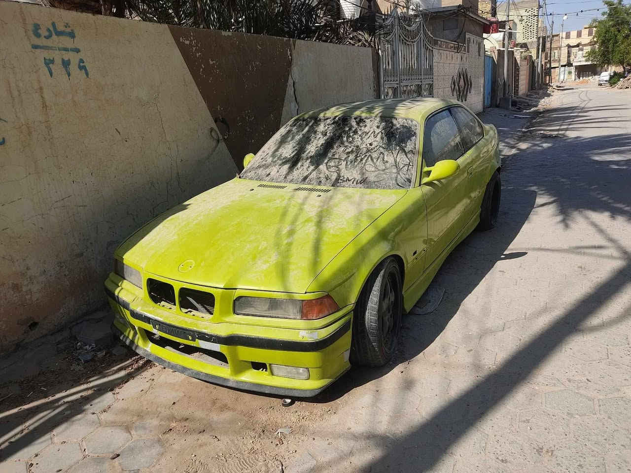 اعادة النشر بسبب الوعود الكاذبة
تك باب 
للبيع تم تنزيل السعر 45 ورقه قفل قفل 
رقم بغداد  السياره تاركها من زمان كلش وفاتح غرفتها لكن موجوده  بداخلها ما اعرف اذا صار بيها نقص لولع لكن كشنات وهالسوالف كلها موجوده  ونضيفه 

ابيع هالموجود 
حوض السبير  مكصوص لان ردت اسويها مال دراگ وبطلت بسبب ضرف واحتاجيت فلوس 
رقم بغداد 
مكينه 25 تك ومال حاويه يعني جديده 

التفيده  خل يتصل 
مو يراسل ويكلي دزلي صورها  تره روحي لعبانه 😂

***********

المكان نجف
