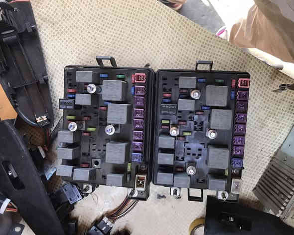 توفرت كير عادي سبكترا وقواعد فيوزات وقلايج وعصا كير توصيل كافة المحافظات ***********
