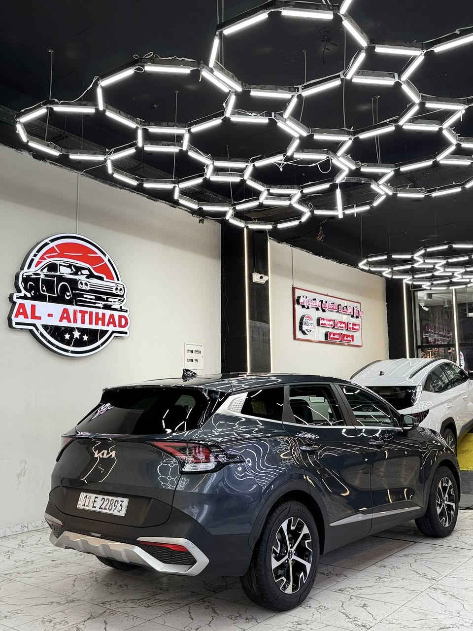 للبيع كيا سبورتج وارد امريكي
موديل 2023
ماشية 19 الف ميل 
حادث جداً بسيط موضح بالصور
السيارة بدون صبغ فقط قبغ جنطة مبدل نفس الون
فول موصفات عدا الفتحة 
مكان بغداد حي الخضراء
***********
