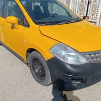 سياره نيسان فيرسي  الجير اوتوماتيك خربان اتصال على هذا الرقم0777748735...