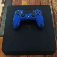 بلي 4 مستعمل نضيف بس بي مشكله ب منفذ الاقراص يتصلح ذاكره: 408.5جيجاباي...