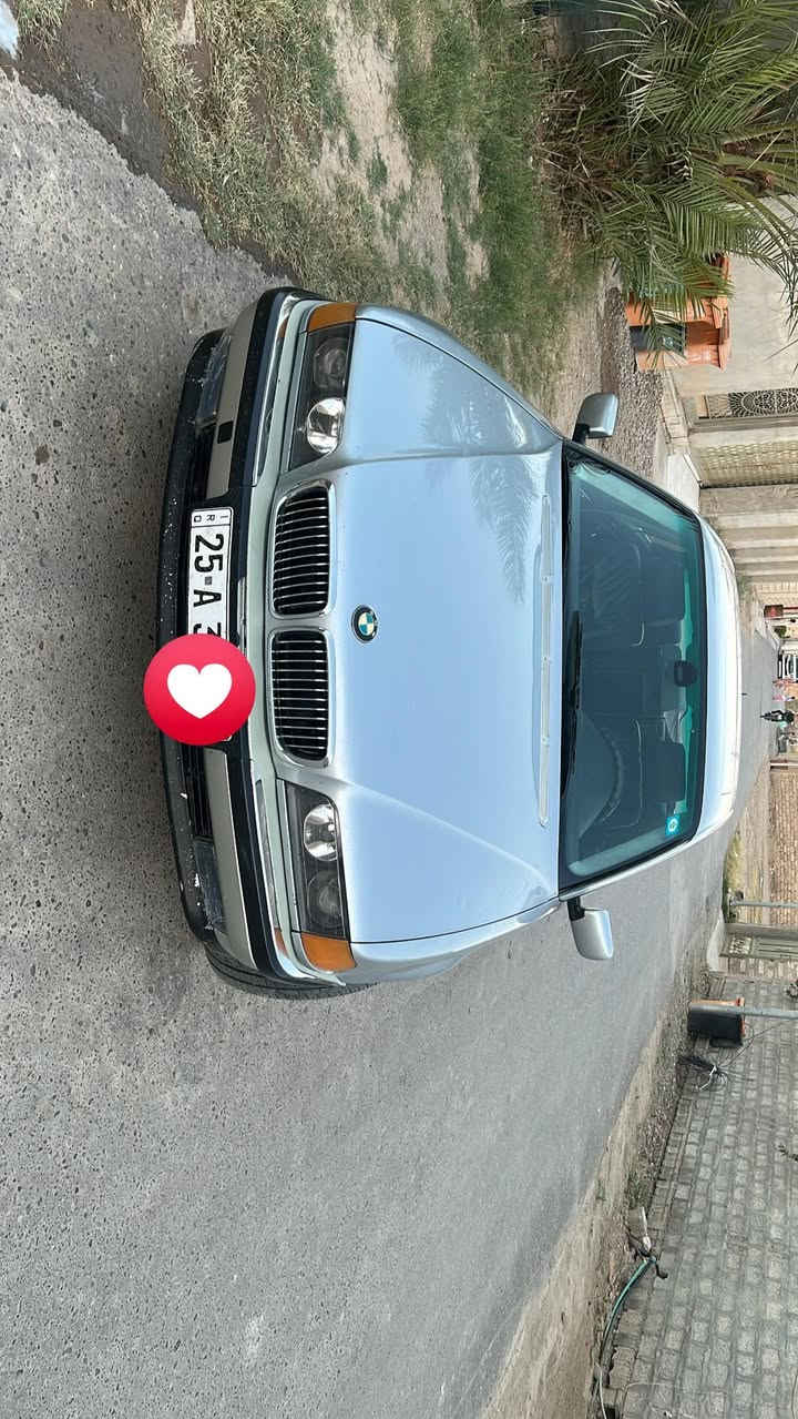 السلام عليكم للبيع BMW728موديل ١٩٩٧
محرك ٦ سلندر 
السياره مكفوله من الضربه والتعديل بس بيها مكانات جارده 
محرك وگير شرط 
حداديه وصدر جديده
السياره رقم كركوك مشروع وطني سنوية وهزة جديده
سعر السياره ٧٢ ورقة وبيها مجال قليل
مكان السياره صلاح الدين/ العلم

للاستفسار الاتصال ***********
