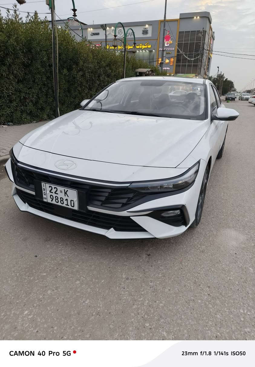 سياره 24 مقفوله كفاله عامه بسبيها ضربه على البارد قطر الصبغ ما بيها النجف الاشرفه***********  قفلها السعر ب 140
