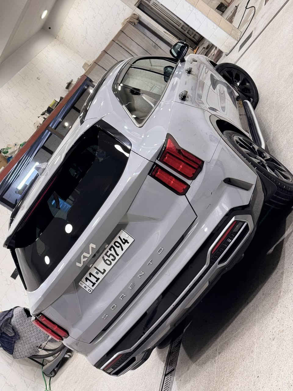 للبيع سورنتو وارد امريكي موديل 22 كفاله فقط دعاميه اميه حادثه ماشيه 57 مواصفات SX محرك 2500 توربو مواصفاته بانوراما كشنات جلد منفصل 7 راكب كشنات كهرباء وتدفئه شاشه دجتل حساس خلفي جنطه كهرباء وباقي المواصفات المعروفه صور الحادث مرفقه بالمنشور السعر 237 وبيه مجال مكاني بغداد 
***********
