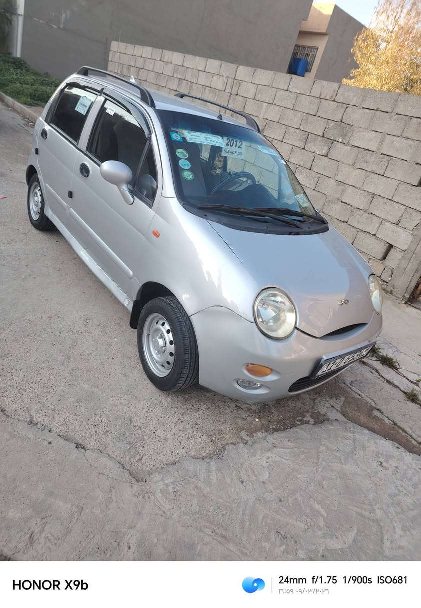 شيري لبيع موديل 2012 كير عادي محرك شرط سنويه جديده شرط تحويل سياره تبريد ثلج تفئه شغاله سنويه لغايت 30 سياره بلا ضرر جهازه من كلشي تيرات جديده صدرامامي خلفي جديد وايرمنيه كله شغاله  بس صبغ عام جماليه مال تقحيل  سعر 33 وبيها مجال اتصل تدلل عنوان موصل الايسر حي الوحده ***********//***********
