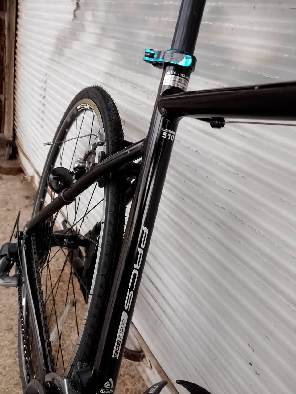 السلام عليكم 
دراجة ماركة precision 
معدن المنيوم 
فريم 51
كير فقاس 8 ،3
دراجة وضع حاوية غير مستخدم 
نظافة فول
السعر 215 الف
عنوان الموصل 
***********
