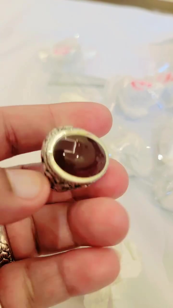 عرووووض وجديد 
💎💎💎💎💎💎💎
*محلات القيصر لبيع جميع الفضيات والعقيق اليماني* 
💎💎💎💎💎💎💎
*والتحف والهدايا بكل انواعها 
حسب الطلب نوفرها لكم* 
#خواتم رجالي - نسائي - اطفال 
#طقومات رجالية - نسائيه 
#تحف من تراثنا اليمني القديم.⚱️🗡️📿🛍️🛍️
#هدايا🎁🎁
#مسابح📿
💎💎💎💎💎💎💎
*كل ما عليك سوى زياراتنا او التواصل معانا تجد ما يرضيك 
وبأسعار💵💸 مناسبة*.🏃🏻🚗🚌
📌بيع جمله + تجزئة 
#للاستفسار ومعرفة الاسعار او الطلب يرجى التواصل معنا على الا ارقام التاليه  📲
محلات القيصر 🏢
+967771907727 - +967711215977
711215977  - 771907727
👇🏻👇🏻👇🏻👇🏻👇🏻👇🏻
او التواصل عبر الواتساب مباشره 
https://wa.me/967771907727
👇🏻👇🏻👇🏻👇🏻👇🏻👇🏻
او على الرقم 
https://wa.me/967711215977
👇👇👇👇👇👇
# العنوان صنعاء  باب اليمن شارع النظارة 🏢
 #يوجد لدينا توصيل داخل العاصمة صنعاء وايضاً الى جميع محافظات الجمهورية .🚙🚌
$وكما يوجد لدينا شحن الي جميع دول العالم $✈️🛫%
#او زووا صفحتنا الشخصية على الفيس بوك


**إذا كنت صاحب هذا الإعلان وتريد حذفه لأي سبب، رجاءا أرسل رسالة إلى الدعم الفني**