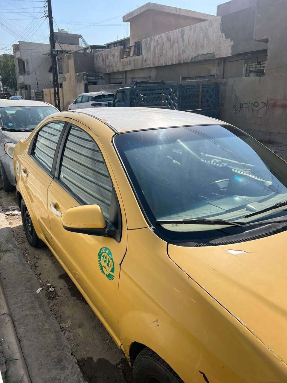 السلام عليكم افيو خليجي داخل بيجي واسود 2009 صدر جديد تبريد شغال شادلهة شاشة مصفرة هيئة وغرامات رقم انبار بسمي تحويل مباشر 
نقوصات السيارة زوج تاير 
وبيهة صوت بل مكينة مكينة شغالة 
مكان السيارة البياع الشرطة الرابعة 
رقم ***********
