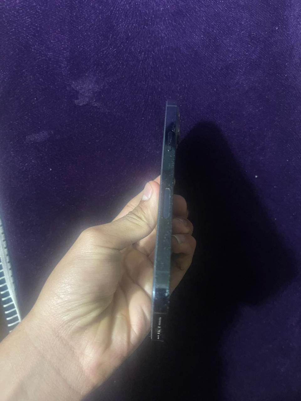 السلام عليكم ايفون ١٢برو ماكس جهاز على وضع الشركة كلشي ممبدل بي بطارية ٧٣
ذاكرتة ٢٢٦ جهاز نضافة ٩٠٪؜
كلشي شغال بي وين ماتريد تفحص
سعر ٤٥٠قفل أي مجال مابي مكان بغداد حي أور 
كل الهلا بيكم
رقم الهاتف *********** متوفر واتساب
