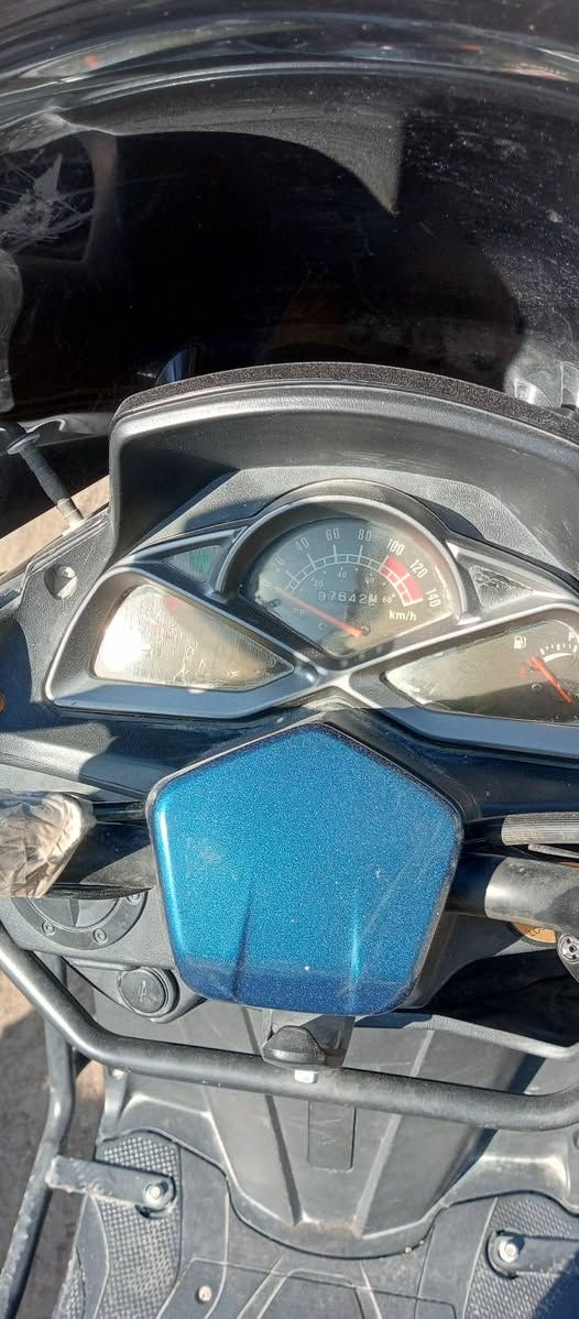 سلام عليكم دراجه سكنس سترونك مامفتوحه مكفوله السعر 650 مكاني بلقاسم ***********
