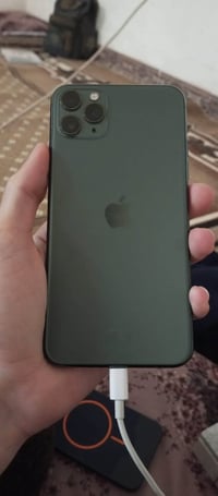 ايفون ١١ برو ماكس • زيتوني • فول نضافة