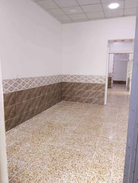 دار طابق ارضي للايجار في حي الوحده  مساحه 100 متر  بناء حديث فول  تكون...