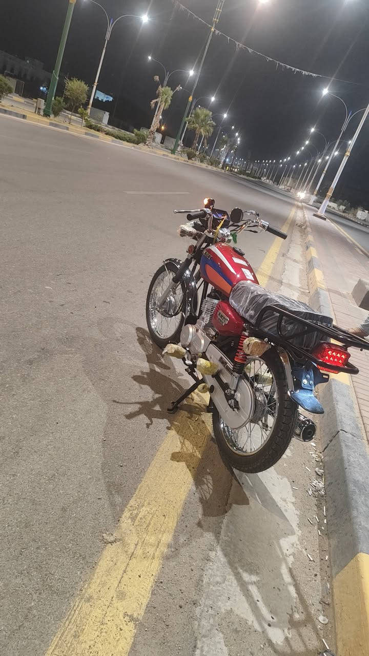 سلام عليكم
للبيع نامه شلامجه اصل
اوراق 
توني مطلعها وكيل من نوفل 
دراجه جديده بمعنى الكلمه 
مكاني السماوه
سعر خاص 
رقم ***********
