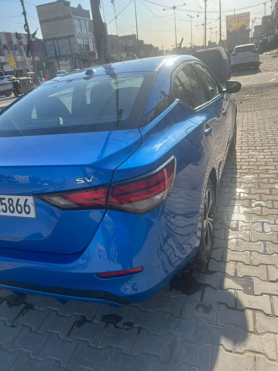 سلام عليكم
نيسان سنترا Nissan Sentra 2023 

وارد امريكي فئة SV

 مواصفات

محرك 2000 

بصمة تشغيل

رادار امامي خلفي جانبي

نظام توقف ذاتي Auto Brake 

حساسات جانبية Blind spot 

ستيرن D_shape

شاشة CarPlay/android Auto

تحكمات ستيرين جهتين 

مثبت سرعة  

نقطة عمياء 

وبعد هواي موصفات بيهه 

السيارة مكفوله من الصبغ حادثه بارد فقط بالجاملغ جهة السايق ورقم الشاصي مرفق مع الصور 

رقم اربيل باسمي تريد وكالة تريد تحويل 

السعر 145 وبيهه مجال 

رقم التليفون ***********
