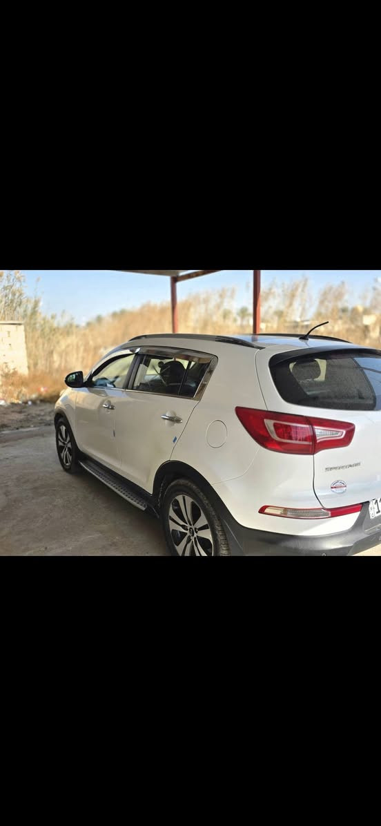 سبورتج2014خليجي رقم بغداد بسمي السيارة كفالة عاااامة 
محرك2000دوش ماشية89الف حقيقي  كير مكينة بلاديات
فول موصفات واحد ع واحد(( السعر 132قفل)) رجائن لا تعاملني لين ما تلكة بهيج سعر بس اني محتاج فلوس 
مكان سيارة بغداد
اي ستفسار ***********
